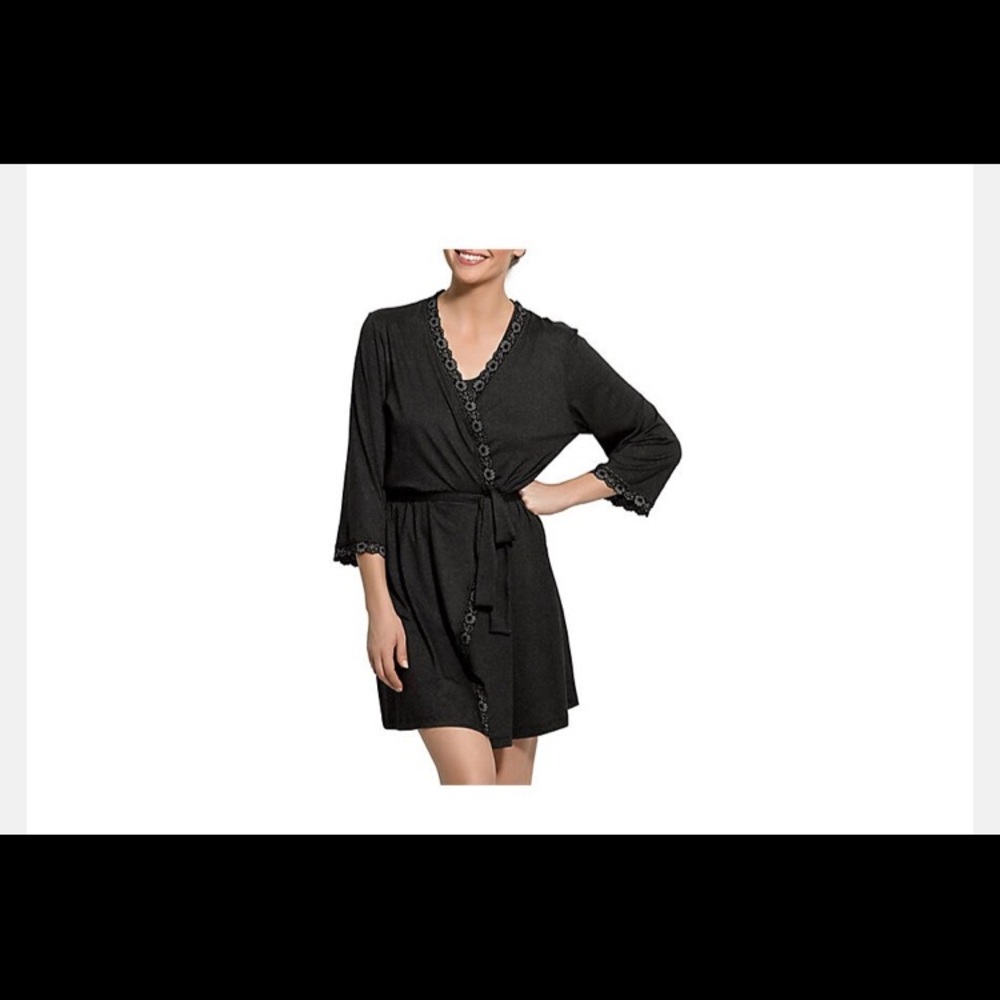 Hanky Panky 3/4 sleeve robe